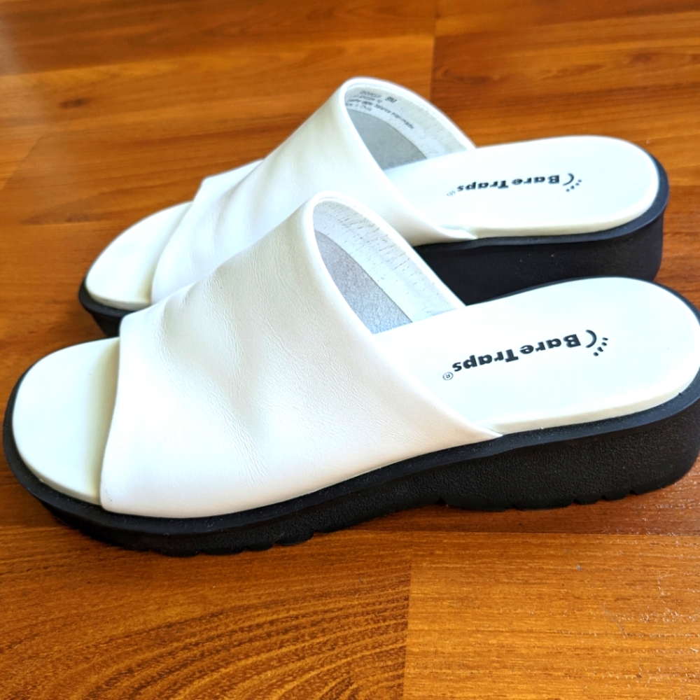 Open toes mules